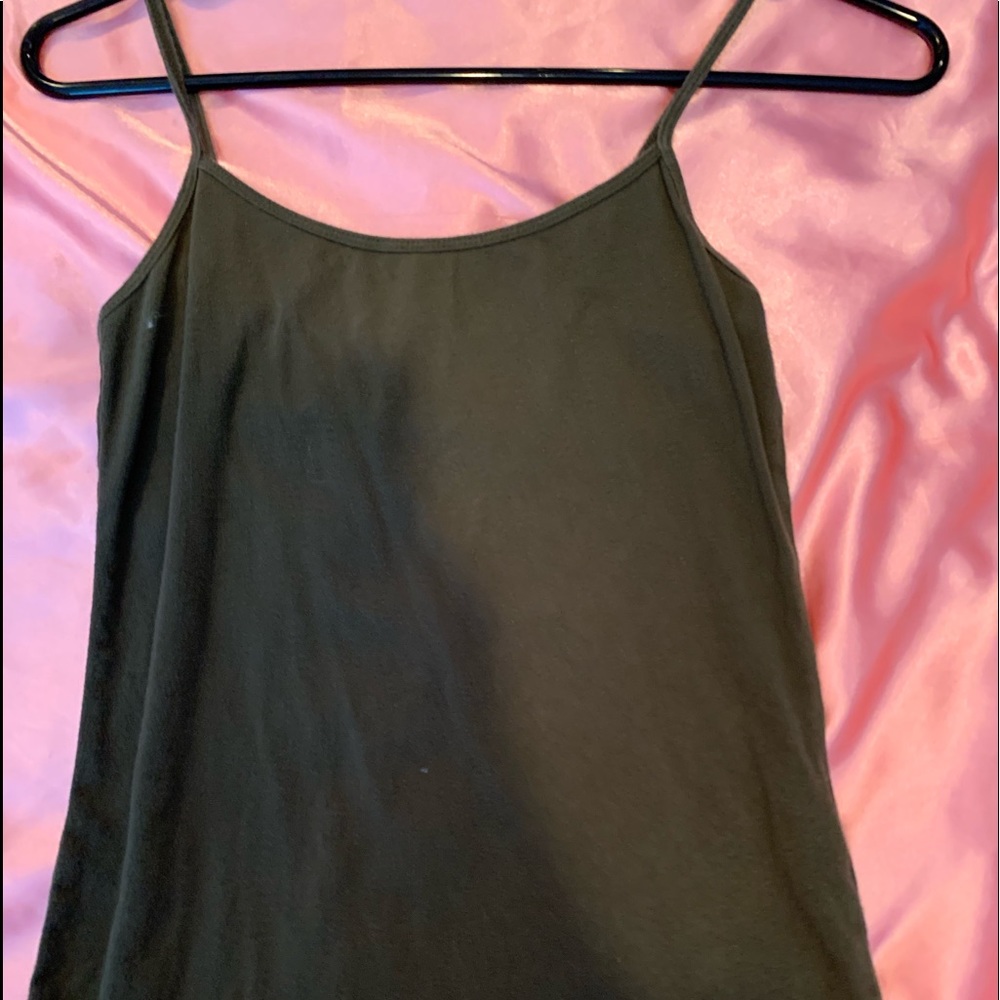 Tank tops lot of 3